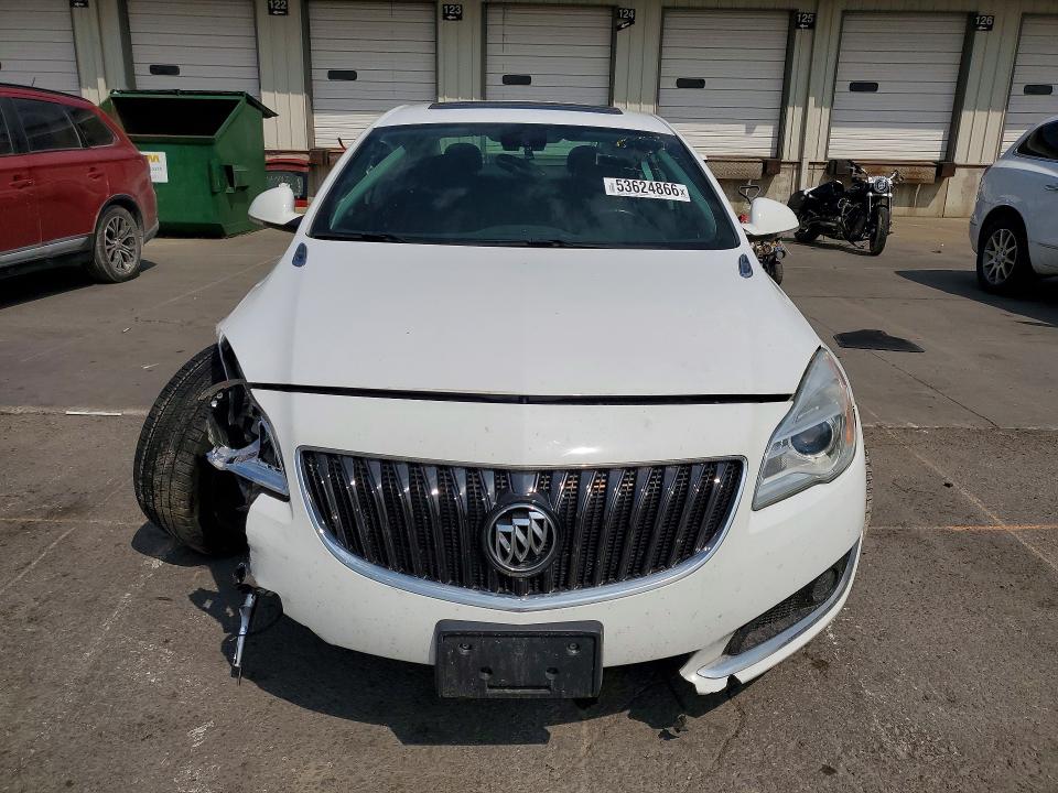 53624866 :رقم المزاد ، 2G4GK5EXXF9129434 vin ، 2015 Buick Regal مزاد بيع