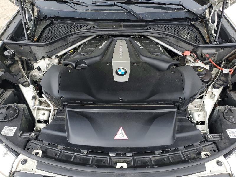 53350256 :رقم المزاد ، 5UXKR6C53F0J73818 vin ، 2015 Bmw X5 مزاد بيع