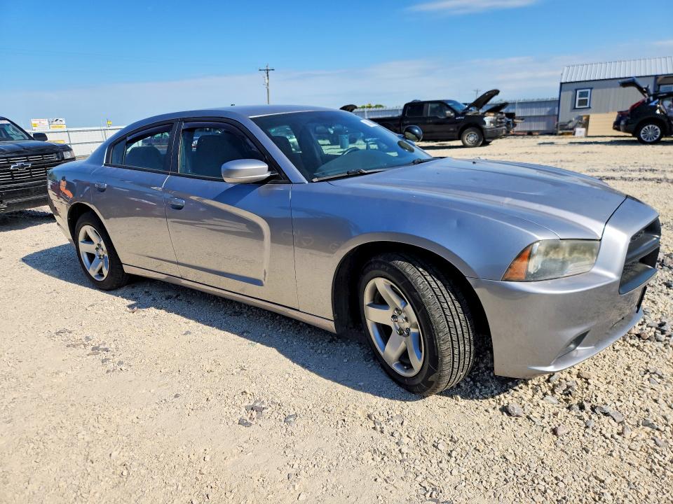 53003506 :رقم المزاد ، 2C3CDXAT2DH593692 vin ، 2013 Dodge Charger مزاد بيع