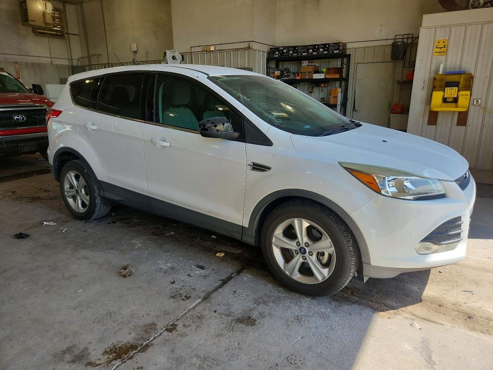 2015 Ford Escape მანქანა იყიდება აუქციონზე, vin: 1FMCU0G79FUC63797, აუქციონის ნომერი: 53035566