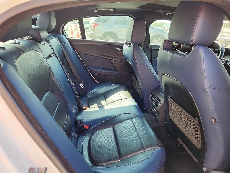 2019 Jaguar Xe მანქანა იყიდება აუქციონზე, vin: SAJAG4FV7KCP47415, აუქციონის ნომერი: 53531426