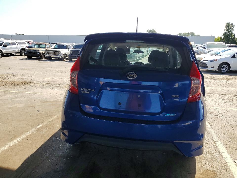 2015 Nissan Versa Note მანქანა იყიდება აუქციონზე, vin: 3N1CE2CP0FL427745, აუქციონის ნომერი: 53278246