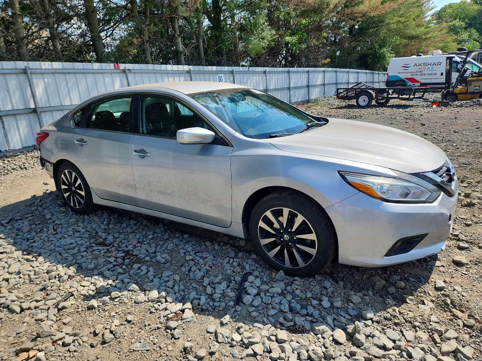 Auction sale of the 2018 Nissan Altima, vin: 1N4AL3AP9JC132219, lot number: 53995956