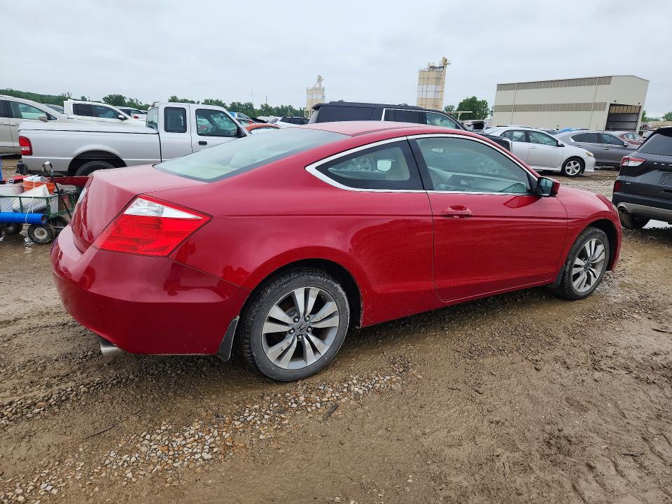 55136196 :رقم المزاد ، 1HGCS1B78AA012384 vin ، 2010 Honda Accord مزاد بيع