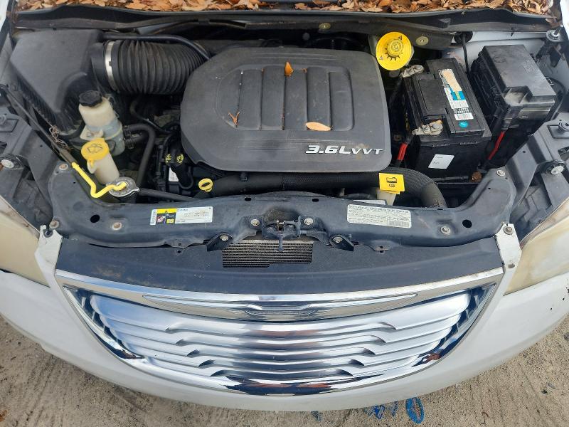 53466716 :رقم المزاد ، 2C4RC1CG5DR815819 vin ، 2013 Chrysler Town & Country مزاد بيع