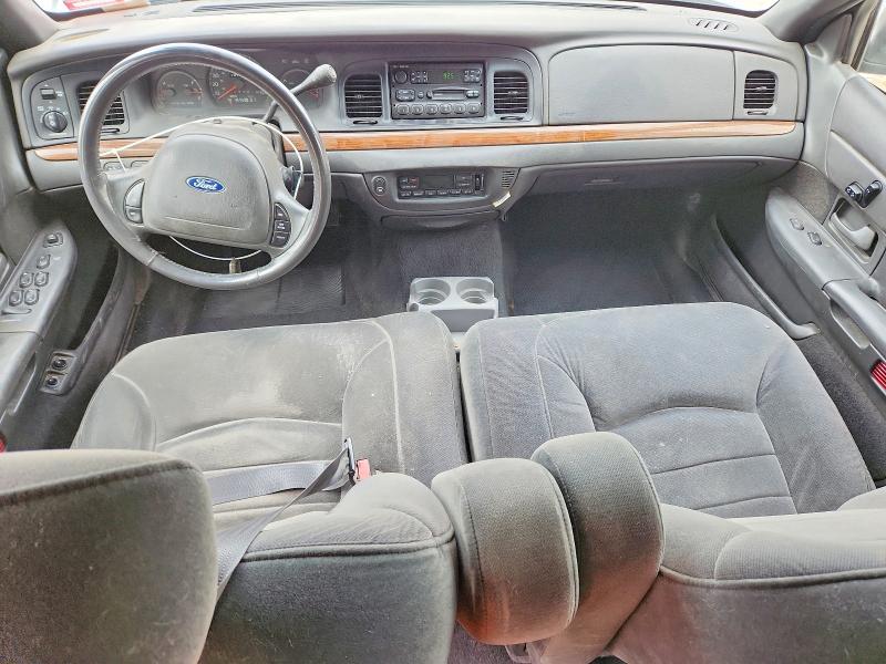 52323256 :رقم المزاد ، 2FAFP74W91X117940 vin ، 2001 Ford Crown Victoria مزاد بيع