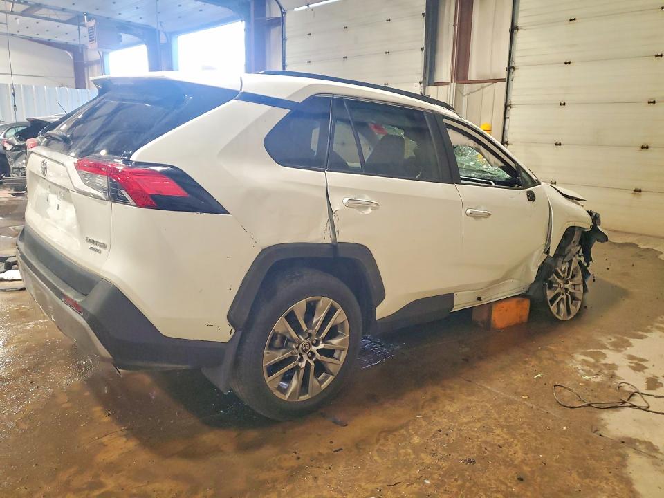 54602186 :رقم المزاد ، 2T3N1RFV2NW323074 vin ، 2022 Toyota Rav4 مزاد بيع