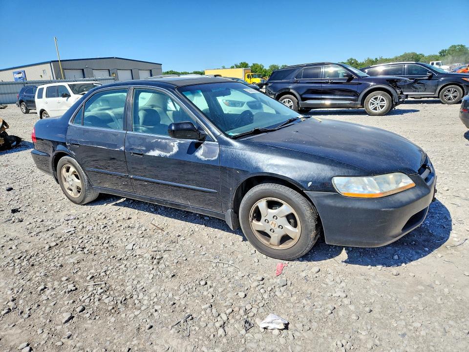 Aukcja sprzedaży 2000 Honda Accord, vin: 1HGCG5662YA151866, numer aukcji: 53585366