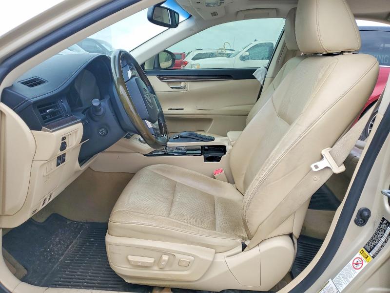 52085206 :رقم المزاد ، JTHBK1GG0E2138384 vin ، 2014 Lexus Es مزاد بيع