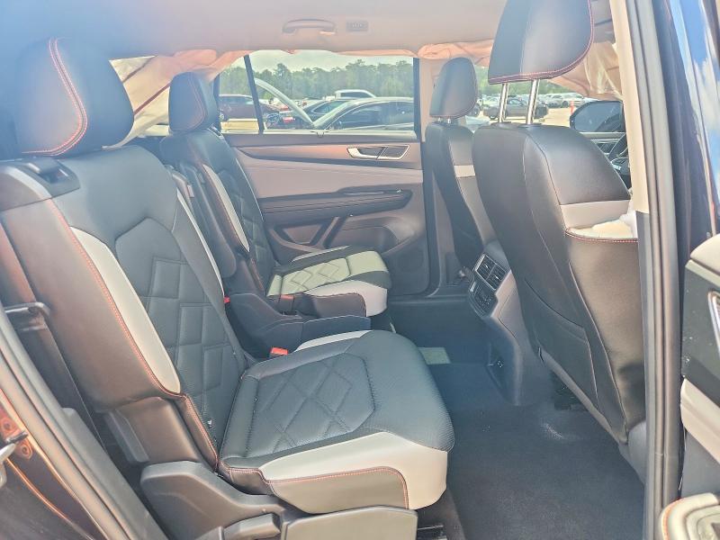 54100526 :رقم المزاد ، 1V2CR2CA6SC543291 vin ، 2025 Volkswagen Atlas مزاد بيع