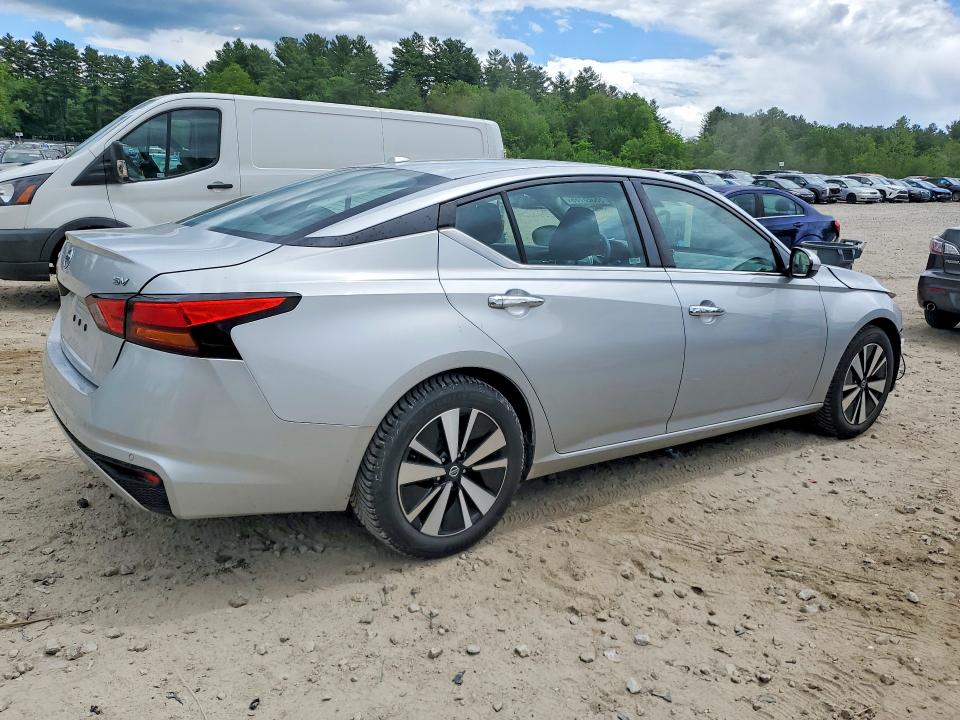 Продажа на аукционе авто 2021 Nissan Altima, vin: 1N4BL4DV4MN352428, номер лота: 55325166