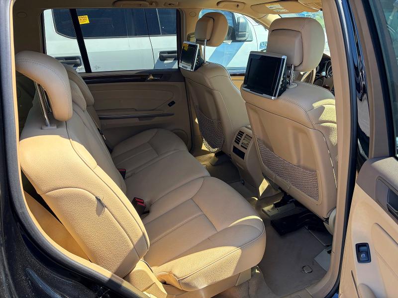 54024556 :رقم المزاد ، 4JGBF2FE0BA760699 vin ، 2011 Mercedes-benz Gl مزاد بيع