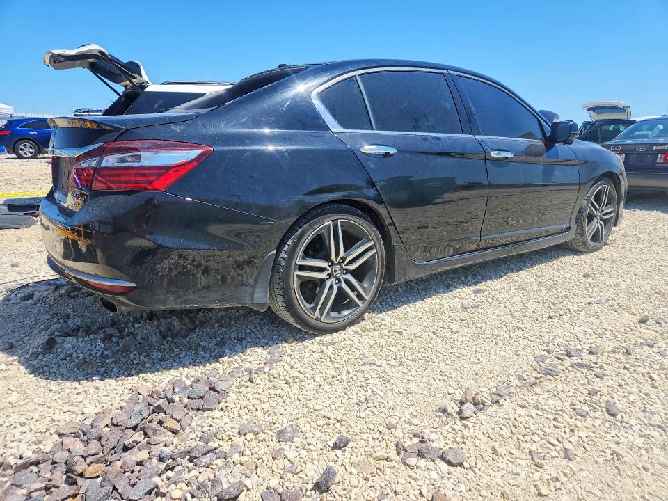 2017 Honda Accord მანქანა იყიდება აუქციონზე, vin: 1HGCR3F90HA008312, აუქციონის ნომერი: 52864306