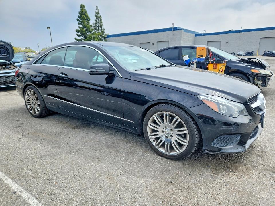 Продажа на аукционе авто 2016 Mercedes-benz E, vin: WDDKJ6FB4GF335034, номер лота: 51852976