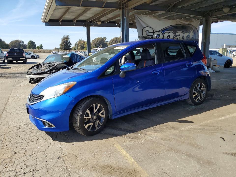 2015 Nissan Versa Note მანქანა იყიდება აუქციონზე, vin: 3N1CE2CP0FL427745, აუქციონის ნომერი: 53278246