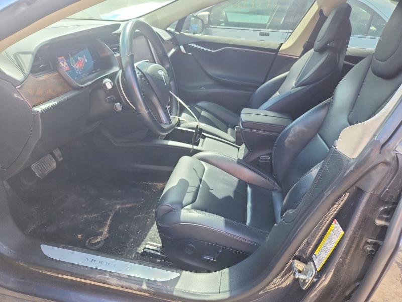 49894136 :رقم المزاد ، 5YJSA1E25JF285593 vin ، 2018 Tesla Model S مزاد بيع