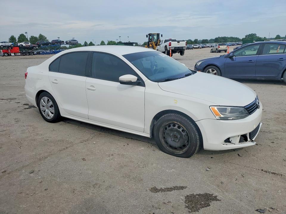 55216596 :رقم المزاد ، 3VWD07AJ2EM370918 vin ، 2014 Volkswagen Jetta مزاد بيع