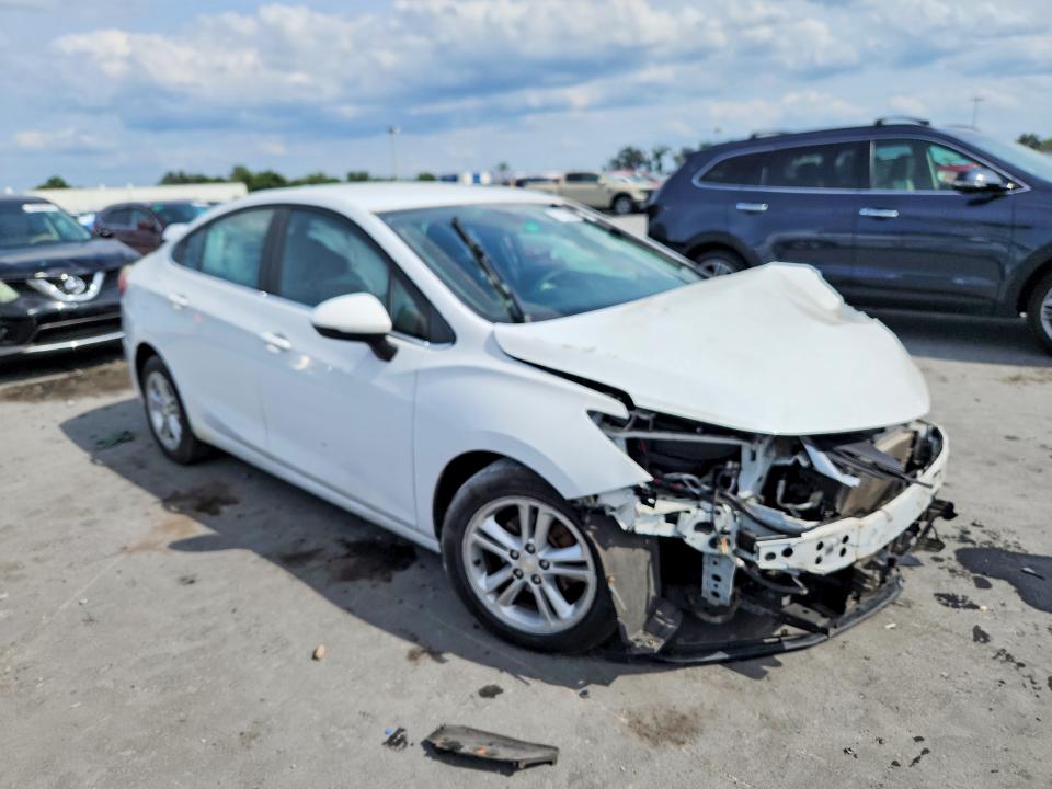Продаж на аукціоні авто 2017 Chevrolet Cruze, vin: 1G1BE5SM8H7250864, номер лоту: 52383216