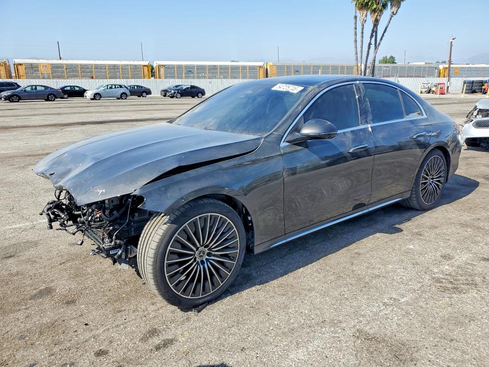 2026 Mercedes-benz E მანქანა იყიდება აუქციონზე, vin: W1KLF4GB1TA238681, აუქციონის ნომერი: 54725746