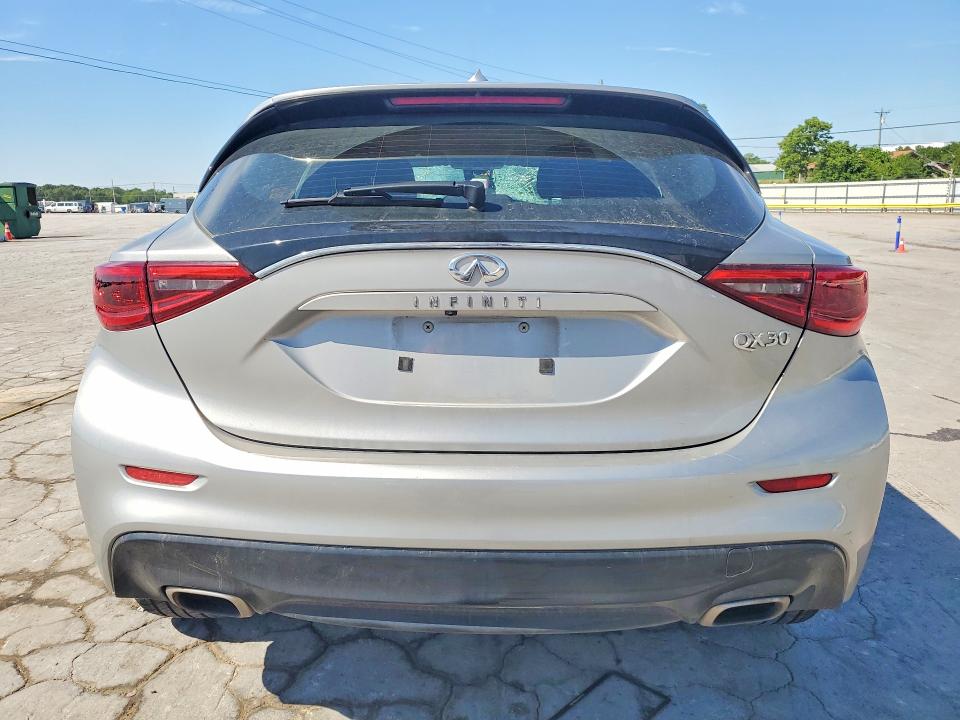 53058796 :رقم المزاد ، SJKCH5CP8JA005998 vin ، 2018 Infiniti Qx30 مزاد بيع