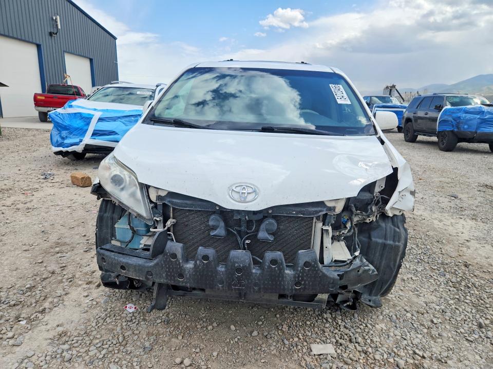 Продажа на аукционе авто 2013 Toyota Sienna, vin: 5TDYK3DC7DS372201, номер лота: 54723466