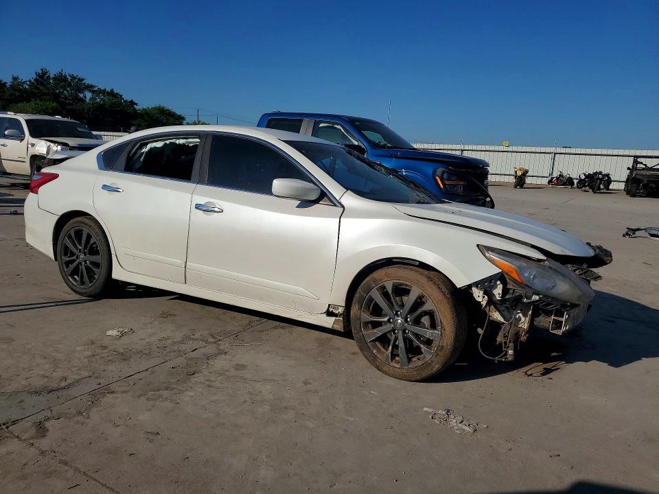 Продаж на аукціоні авто 2016 Nissan Altima, vin: 1N4AL3AP4GC109889, номер лоту: 52270726