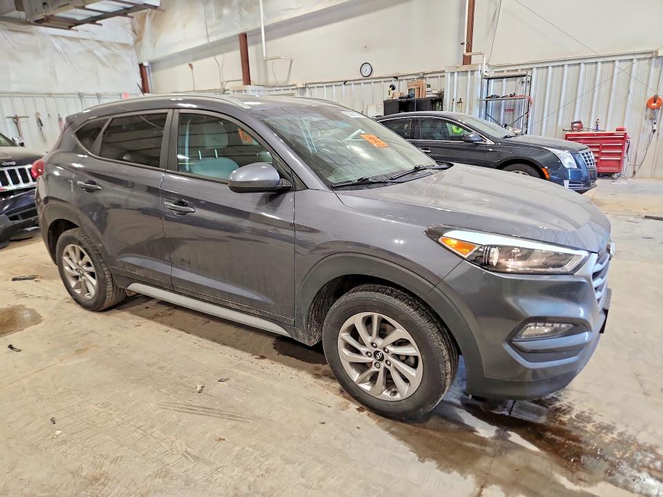 55367166 :رقم المزاد ، KM8J3CA41HU482931 vin ، 2017 Hyundai Tucson مزاد بيع
