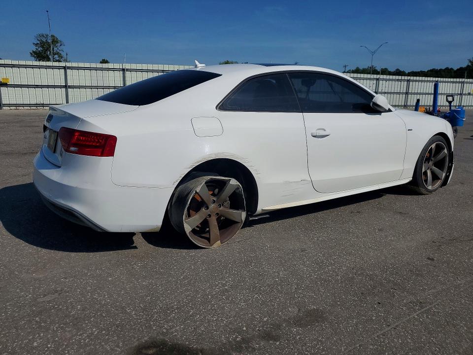 52138126 :رقم المزاد ، WAUMFAFR7FA037039 vin ، 2015 Audi A5 مزاد بيع