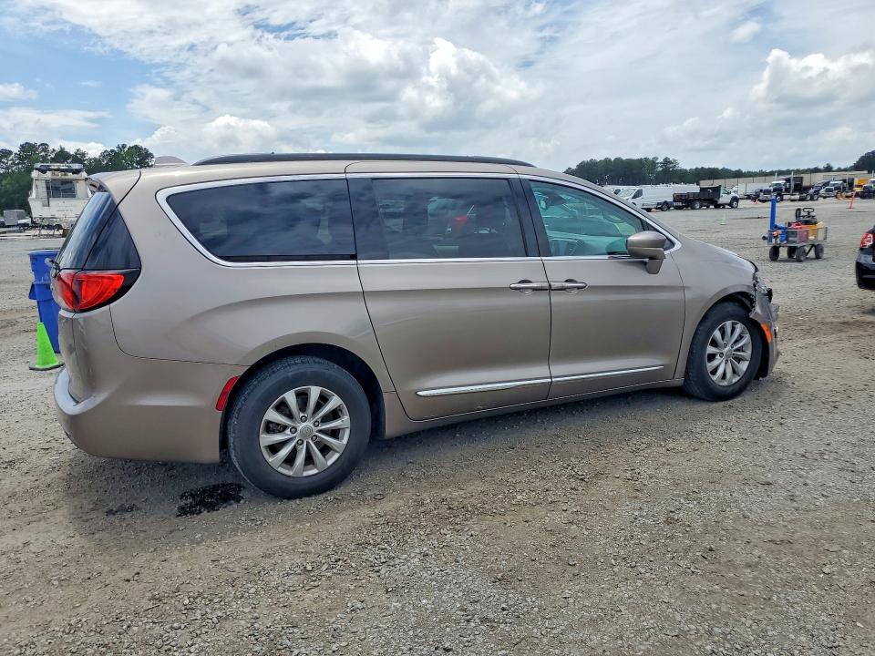 54715526 :رقم المزاد ، 2C4RC1BG3HR535453 vin ، 2017 Chrysler Pacifica مزاد بيع