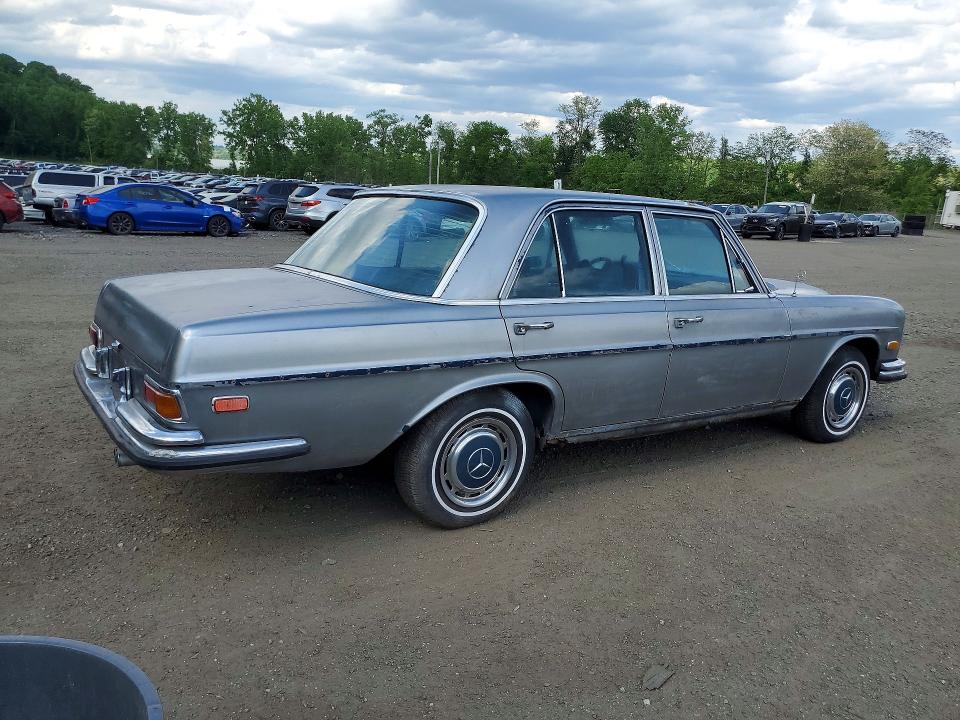 53670496 :رقم المزاد ، 1080161207530 vin ، 1971 Mercedes-benz 280s مزاد بيع