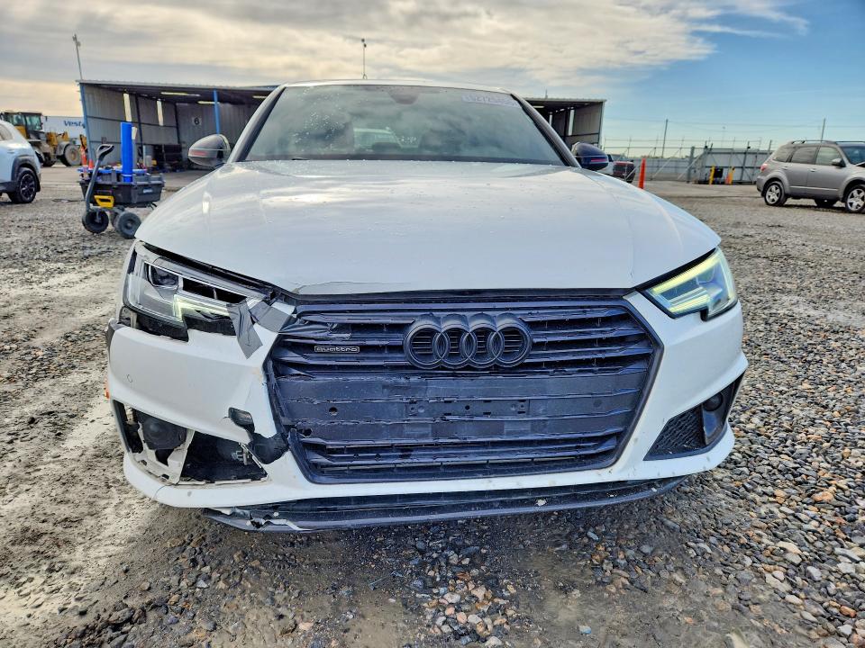Продаж на аукціоні авто 2019 Audi A4, vin: WAUENAF4XKA065116, номер лоту: 52725456