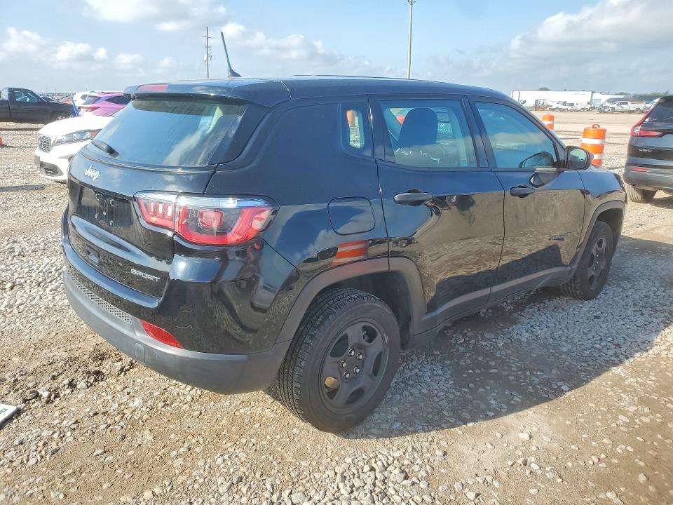 55530786 :رقم المزاد ، 3C4NJCABXJT471453 vin ، 2018 Jeep Compass مزاد بيع