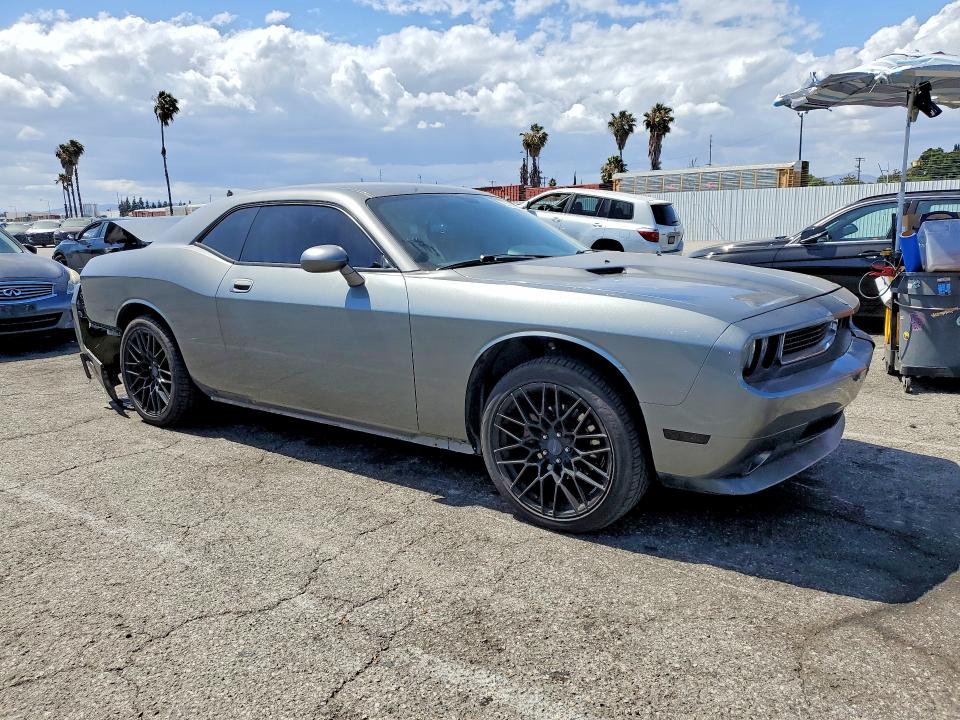 2010 Dodge Challenger მანქანა იყიდება აუქციონზე, vin: 2B3CJ4DV6AH318405, აუქციონის ნომერი: 55201266
