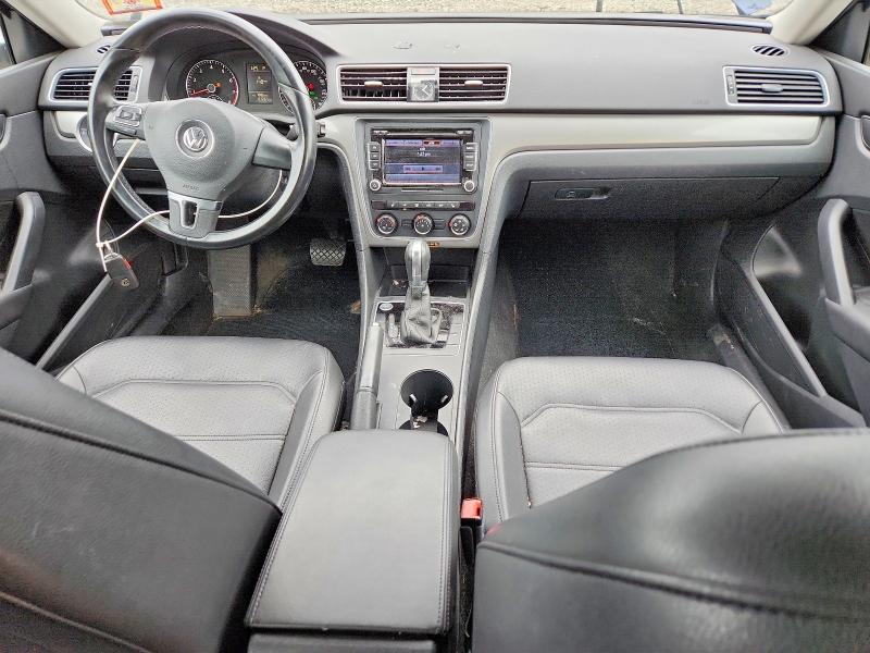 55105656 :رقم المزاد ، 1VWAT7A36FC101769 vin ، 2015 Volkswagen Passat مزاد بيع