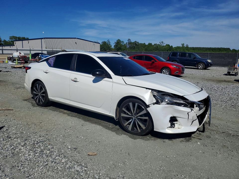 53370096 :رقم المزاد ، 1N4BL4CV0MN341038 vin ، 2021 Nissan Altima مزاد بيع