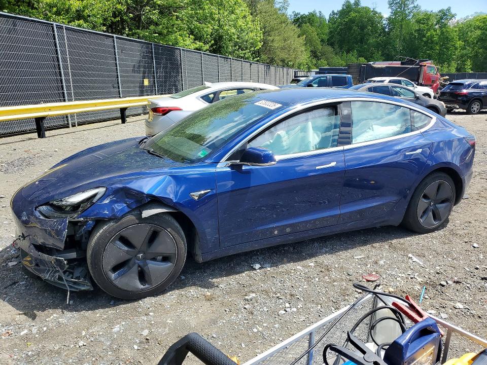 Продаж на аукціоні авто 2018 Tesla Model 3, vin: 5YJ3E1EB8JF114961, номер лоту: 52803326