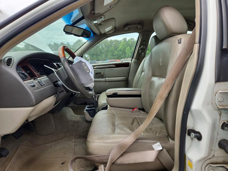 Продаж на аукціоні авто 2009 Lincoln Town Car, vin: 2LNHM82V59X636485, номер лоту: 53159786