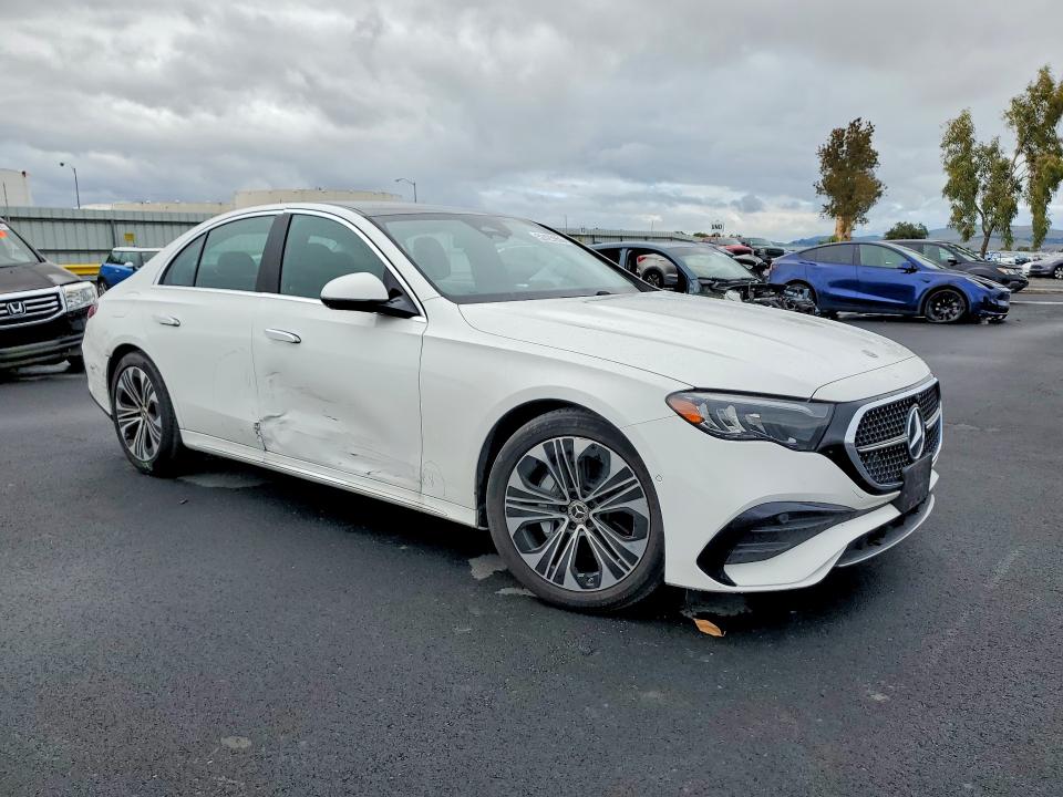 Продажа на аукционе авто 2024 Mercedes-benz E, vin: W1KLF4HB3RA037890, номер лота: 52425956