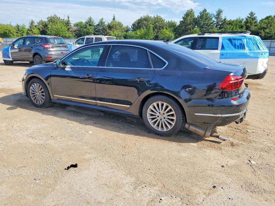 54975256 :رقم المزاد ، 1VWBT7A3XHC018434 vin ، 2017 Volkswagen Passat مزاد بيع