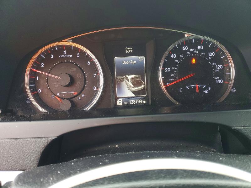 52358846 :رقم المزاد ، 4T1BF1FK5FU977315 vin ، 2015 Toyota Camry مزاد بيع