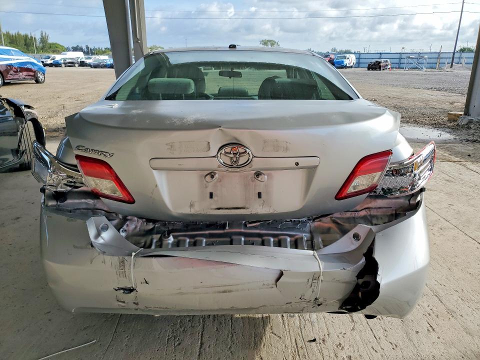 2010 Toyota Camry მანქანა იყიდება აუქციონზე, vin: 4T1BF3EK8AU533173, აუქციონის ნომერი: 52689116