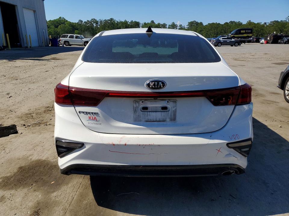 54258366 :رقم المزاد ، 3KPF24AD8ME395023 vin ، 2021 Kia Forte مزاد بيع
