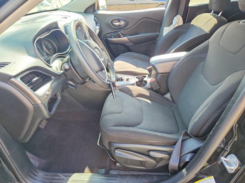 54443346 :رقم المزاد ، 1C4PJLCB9KD109949 vin ، 2019 Jeep Cherokee مزاد بيع