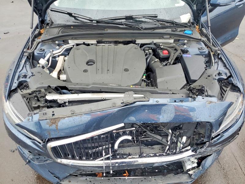 2022 Volvo S60 მანქანა იყიდება აუქციონზე, vin: 7JRL12FL6NG165204, აუქციონის ნომერი: 53368256