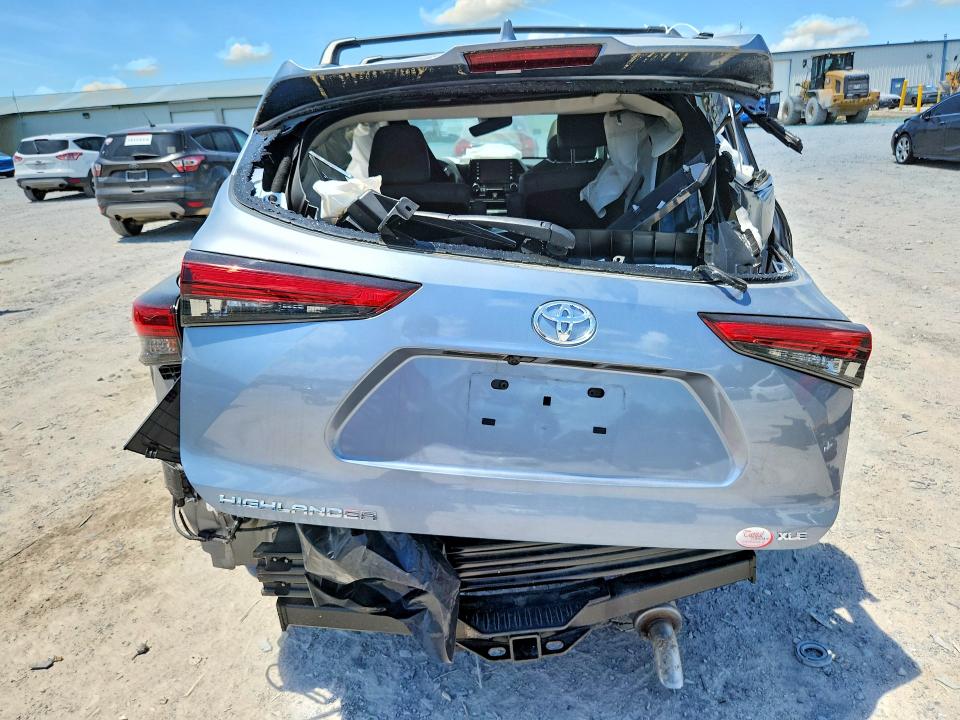 53602896 :رقم المزاد ، 5TDGZRAH9MS081032 vin ، 2021 Toyota Highlander مزاد بيع