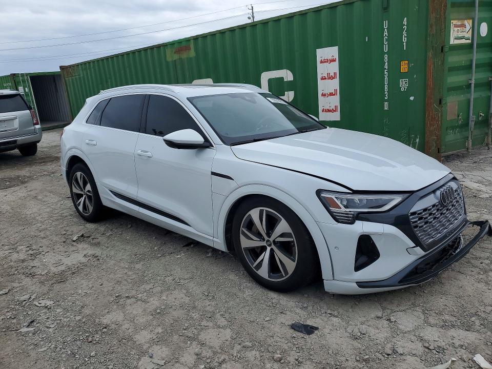53510276 :رقم المزاد ، WA15AAGE3RB024900 vin ، 2024 Audi Q8 E-tron مزاد بيع