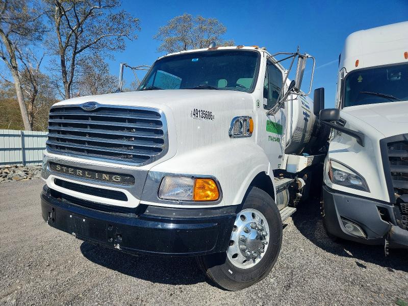 2004 Sterling Truck At9500 მანქანა იყიდება აუქციონზე, vin: 2FWJA3AS34AM44115, აუქციონის ნომერი: 49135686