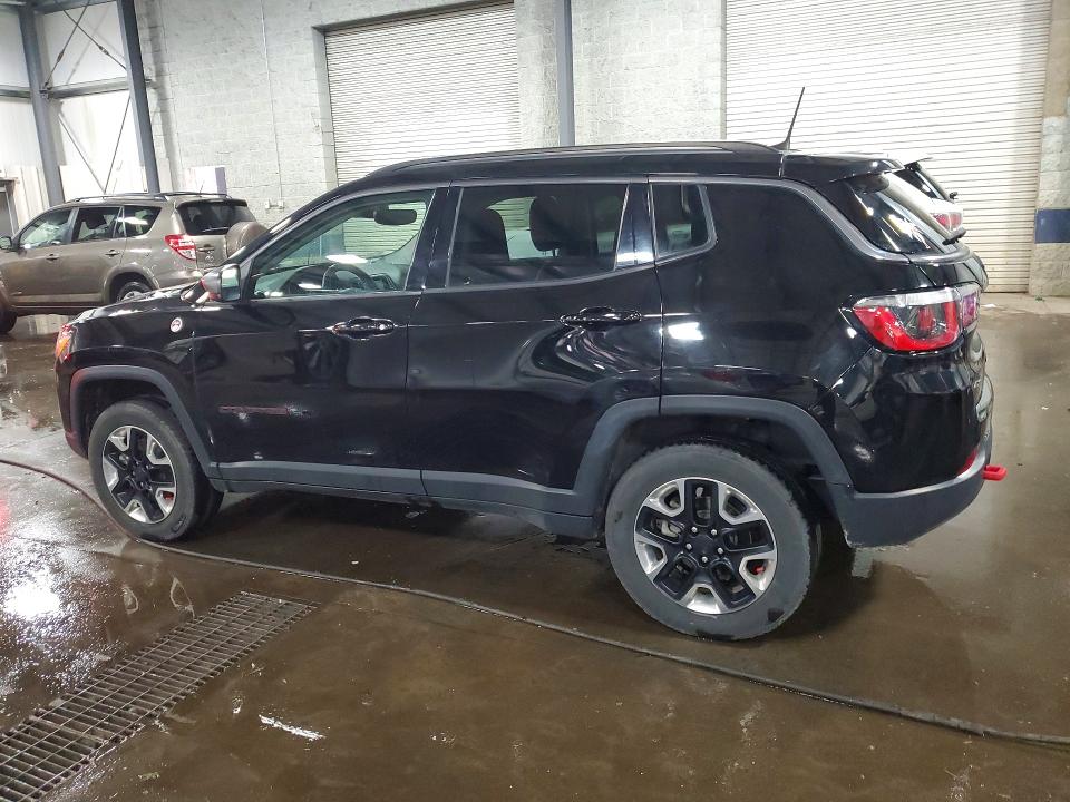54914516 :رقم المزاد ، 3C4NJDDB6JT262731 vin ، 2018 Jeep Compass مزاد بيع