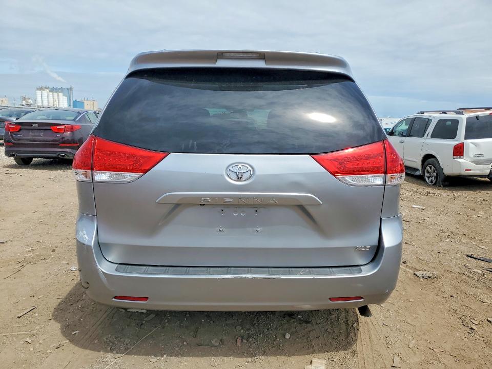 Продажа на аукционе авто 2012 Toyota Sienna, vin: 5TDYK3DC8CS217039, номер лота: 54756296