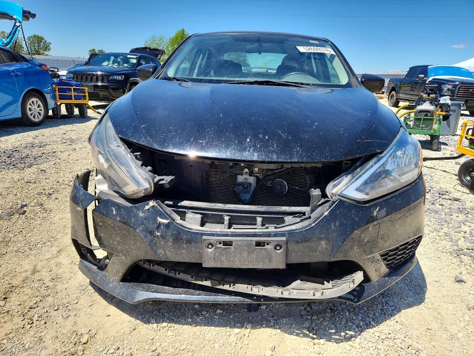 52609316 :رقم المزاد ، 3N1AB7AP7JY321403 vin ، 2018 Nissan Sentra مزاد بيع